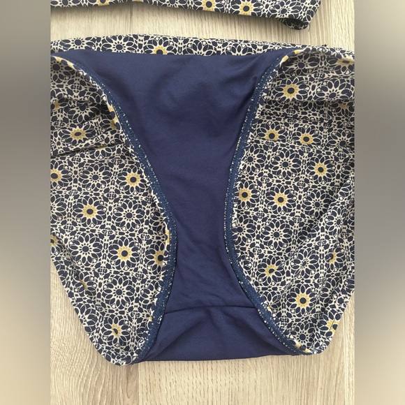 Bond-eye Australia High Waits Bikini - Picture 9 of 14